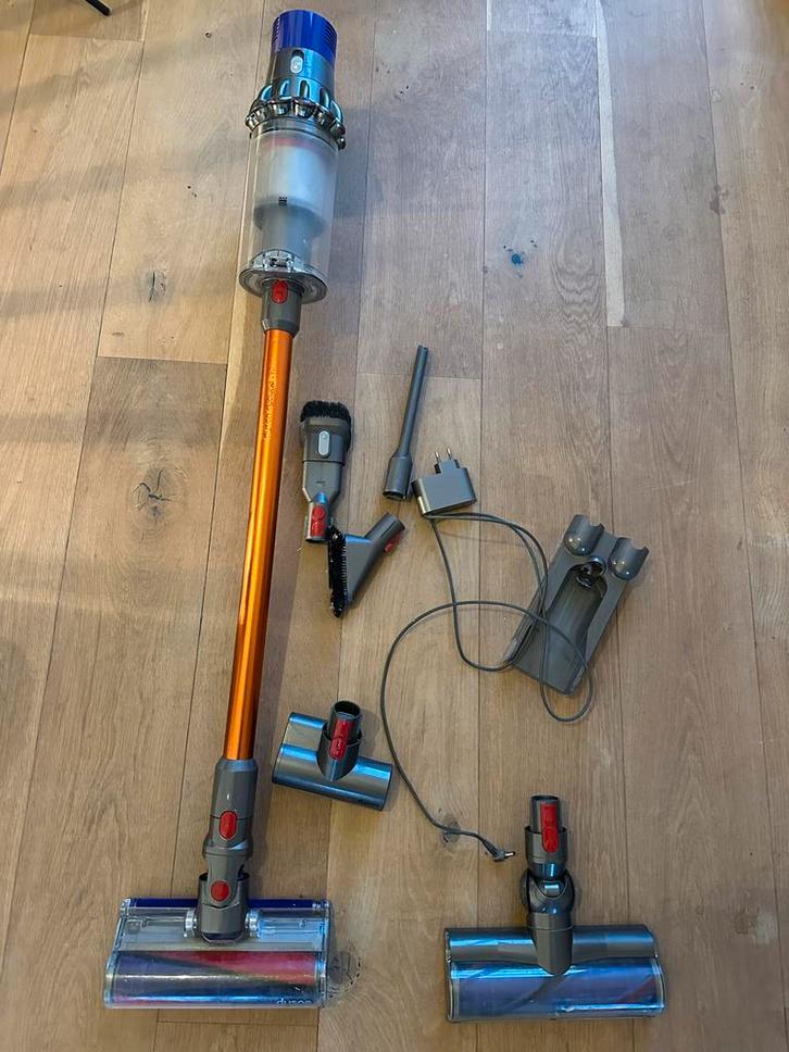 Dyson V10 - Gebruikt, Werkt Prima!, Witgoed en Apparatuur, Stofzuigers, Gebruikt, Stofzuiger, Reservoir, Ophalen