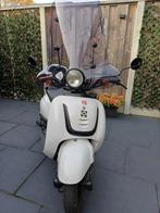 Agm retro scooter 2019 black edition 2019, Fietsen en Brommers, Zo goed als nieuw, Benzine, Ophalen, Overige merken