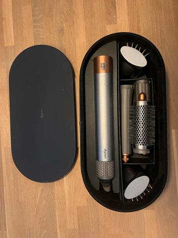 Dyson Airwrap Multi Styler - Compleet met Opbergdoos beschikbaar voor biedingen