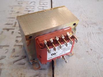 Transformator / transformer 220 volt -230 volt naar 115 V beschikbaar voor biedingen