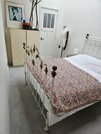 Antiek frans gietijzeren bed messing details 140x200, Huis en Inrichting, Slaapkamer | Bedden, Ophalen, Gebruikt, Wit, Tweepersoons