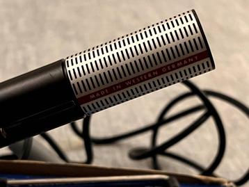 Telefunken TD12 Vintage Dynamic Microfone, met stand en doos beschikbaar voor biedingen