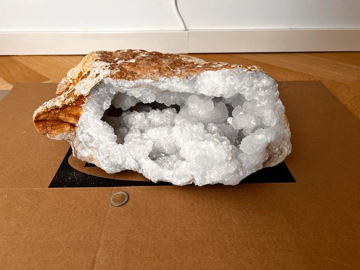 Reusachtige Calciet Geode - 15 kg!, Verzamelen, Mineralen en Fossielen, Mineraal, Ophalen