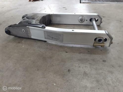 Aluminium brug achterbrug Monster 620 695 900ie S4 ST2 ST3 4, Motoren, Onderdelen | Ducati, Gebruikt, Ophalen of Verzenden