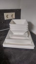 Wit vierkantig servies set, Huis en Inrichting, Keuken | Servies, Ophalen, Gebruikt, Overige stijlen, Bord(en)