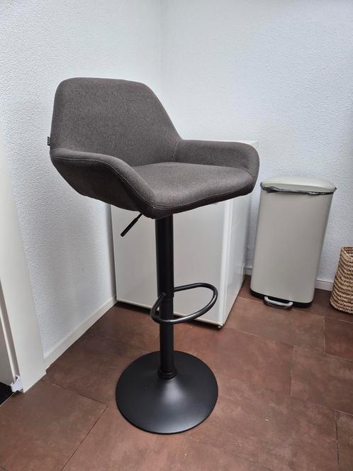 CLP Braga set van 2 barkrukken, rugleuning, donkergrijs., Huis en Inrichting, Stoelen, Gebruikt, Twee, Metaal, Stof, Grijs, Ophalen