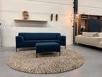 Nieuw Design on Stock Bloq 3 zits Bank Ploegwool blauw poef, Huis en Inrichting, Banken | Bankstellen, 75 tot 100 cm, Ophalen of Verzenden