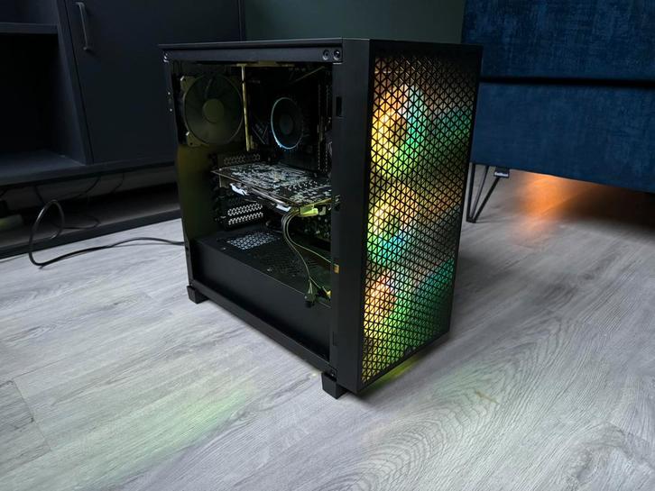 Mooie gaming pc, Computers en Software, Desktop Pc's, Zo goed als nieuw, 3 tot 4 Ghz, SSD, 16 GB, Met videokaart, Gaming, Ophalen