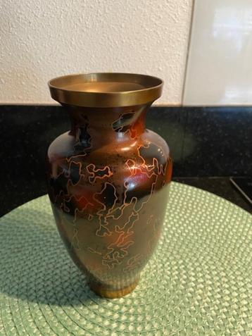 Vintage messing keramiek japans gelakte vaas beschikbaar voor biedingen