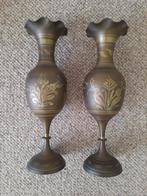 2 Vintage geëtste messing sier/bloemen vazen, Ophalen of Verzenden
