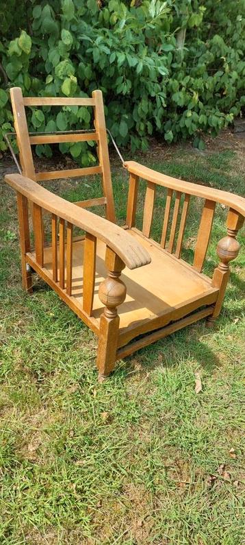 Rookstoel zonder kussens  beschikbaar voor biedingen