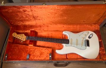 Fender AV II 61 Stratocaster (AmericanVintage, 2024) beschikbaar voor biedingen