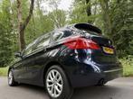 Bmw 2-serie Active Tourer 218i High Executive vol opties  14, Auto's, BMW, 136 pk, Gebruikt, Blauw, Leder