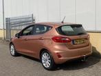 Ford Fiesta 1.0 EcoBoost 100pk Titanium First Edition trekha, Voorwielaandrijving, Gebruikt, 23 km/l, Origineel Nederlands