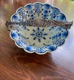 Bonbonschaaltje van Delftsblauw aardewerk,verzilverd hengsel, Antiek en Kunst, Ophalen of Verzenden