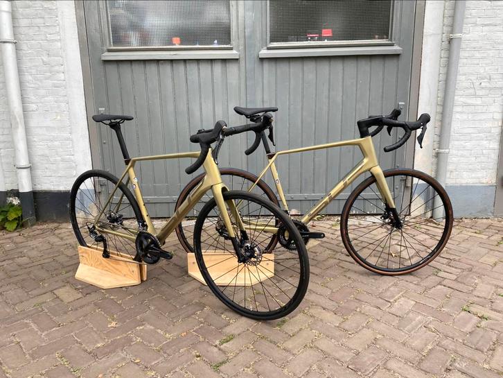 SALE!! SUPERIOR X-ROAD ROAD&GRAVEL CARBON MT:58 ULTEGRA!!, Fietsen en Brommers, Fietsen | Racefietsen, Nieuw, Overige merken, Meer dan 20 versnellingen