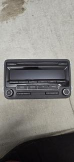 Vw radio rcd 310, Auto diversen, Autoradio's, Ophalen of Verzenden, Zo goed als nieuw