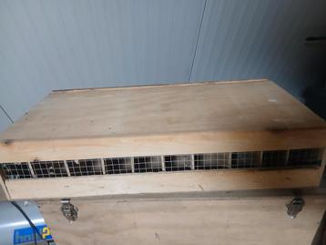 Transport kooi beschikbaar voor biedingen