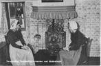 Terschelling Terschelling's  interieur met Klederdracht., Ophalen of Verzenden, 1960 tot 1980, Gelopen, Waddeneilanden