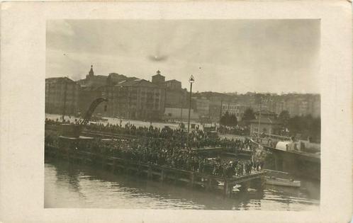 (379-169-023) Carte Photo, Verzamelen, Ansichtkaarten | Themakaarten, Voertuig, Verzenden