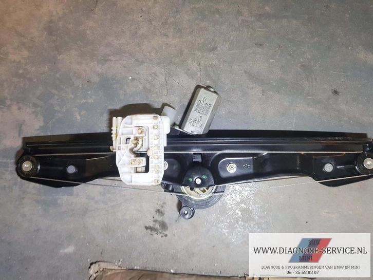 BMW 3er F30 en F31 touring rechts achter raammechanisme 7351, Auto-onderdelen, Ruiten en Toebehoren, BMW, Gebruikt, Ophalen of Verzenden