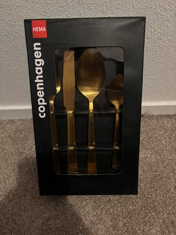 HEMA Copenhagen Bestekset - Goudkleurig, Huis en Inrichting, Keuken | Bestek, Nieuw, Bestekset, Rvs of Chroom, Vaatwasserbestendig