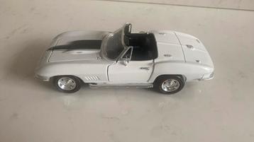 Chevrolette Corvette 1967 1:18 ERTL beschikbaar voor biedingen