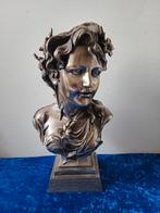 Buste vrouw/nimf met bloemen, 30cm hoog, Antiek en Kunst, Ophalen of Verzenden