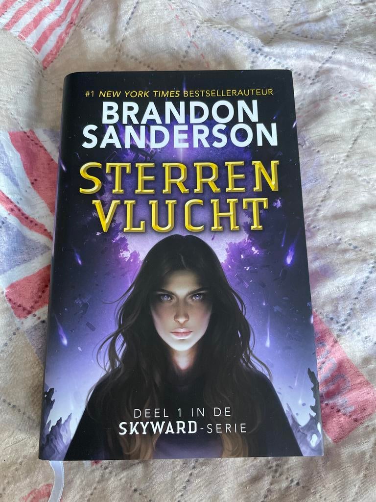 Sterrenvlucht - Brandon Sanderson (Paperback), Ophalen of Verzenden, Gelezen