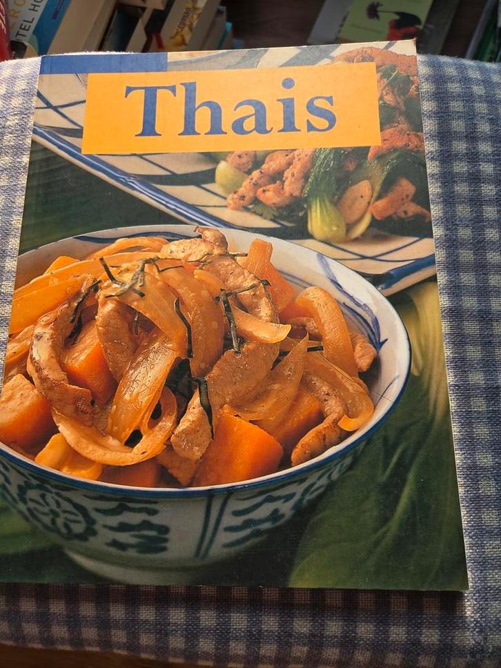 Thais Kookboek - Ontdek de Thaise keuken!, Boeken, Kookboeken, Gelezen, Voorgerechten en Soepen, Hoofdgerechten, Tapas, Hapjes en Dim Sum