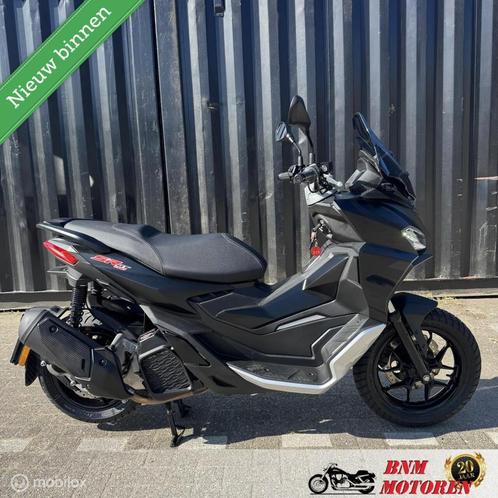 Aprilia SR GT 200, Motoren, Motoren | Aprilia, Bedrijf, Scooter, 12 t/m 35 kW