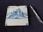Tegeltje Delfts Blauw / gebouw, Antiek en Kunst, Antiek | Wandborden en Tegels, Verzenden
