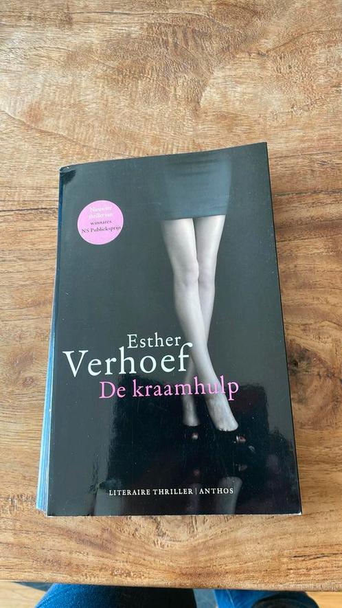 Esther Verhoef - De kraamhulp, Boeken, Thrillers, Zo goed als nieuw, Nederland, Ophalen of Verzenden