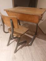 Vintage lessenaar met stoeltje (bureau), Huis en Inrichting, Bureaus, Ophalen of Verzenden, Gebruikt, Bureau