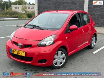 Toyota Aygo 1.0-12V Access // Airco // Elek. Ramen // Rijd S beschikbaar voor biedingen