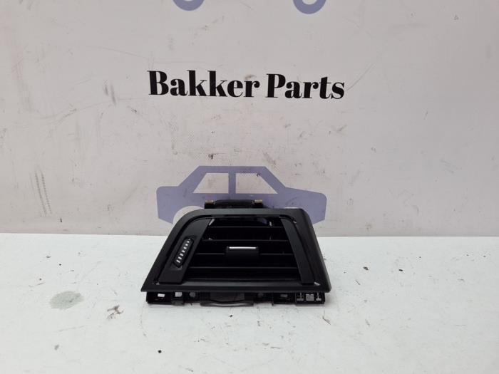 Luchtrooster Dashboard van een BMW 3-Serie, Auto-onderdelen, Dashboard en Schakelaars, BMW, Gebruikt, 3 maanden garantie