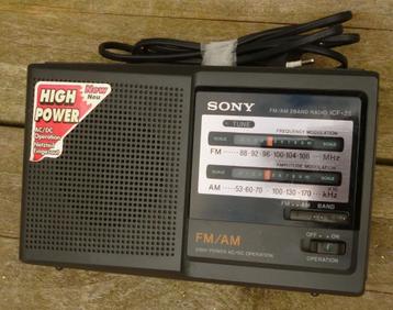 SONY draagbare radio    Type  ICF-28    uitstekende werking beschikbaar voor biedingen