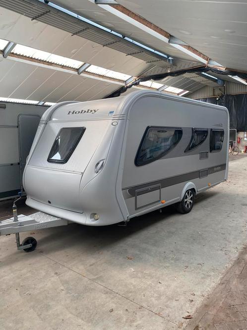 Hobby 460 ufe Lavita Veneto 2010 op camping de Flaasbloem, Caravans en Kamperen, Caravans, Particulier, tot en met 4, Rondzit