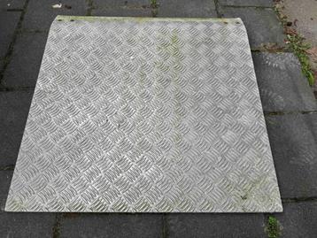 Traanplaat oprijplaat beschikbaar voor biedingen