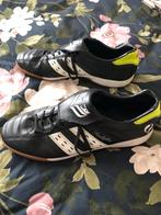 Zaal voetbalschoenen maat 45, Maat XS of kleiner, Ophalen of Verzenden, Zo goed als nieuw, Schoenen