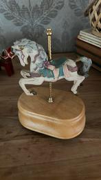 Carrousel paard opwindbaar met geluid draaiend, Verzamelen, Beelden en Beeldjes, Ophalen of Verzenden, Dier, Zo goed als nieuw