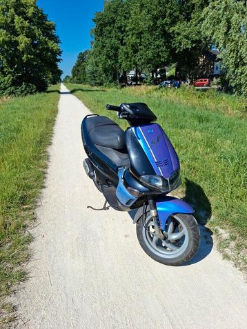 Piaggio gilera runner 50cc violet paars / zwart beschikbaar voor biedingen