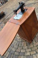 Antieke Senger Trapnaaimachine in Kast, Antiek en Kunst, Ophalen
