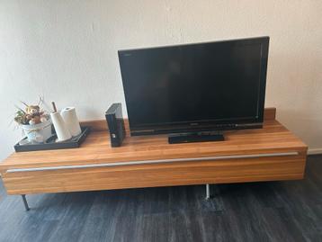 Houten TV Meubel met Lades beschikbaar voor biedingen
