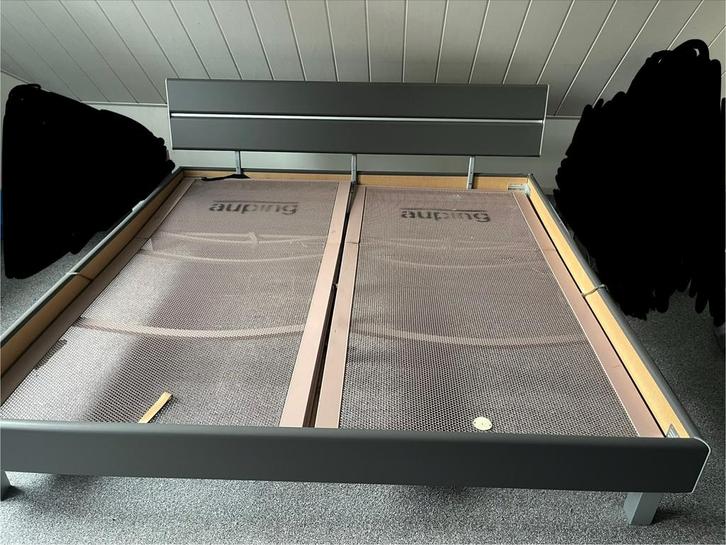 Gratis: Bed ombouw 200x200 + Auping Spiraalbodems, Huis en Inrichting, Slaapkamer | Bedden, Gebruikt, Tweepersoons, Overige maten