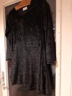 Zwarte velours jurk, Maat 38/40 (M), Zwart, Le jeune fille, Ophalen of Verzenden