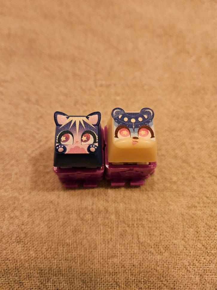 2 Clickeez te ruil in Hilversum of €4, Verzamelen, Poppetjes en Figuurtjes, Gebruikt, Ophalen of Verzenden