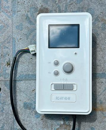 Display module voor warmtepomp regelaar beschikbaar voor biedingen
