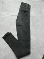 Jeans skinny van Levis mt 26, Ophalen of Verzenden, Zo goed als nieuw, Maat 34 (XS) of kleiner, Blauw