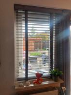 Twee taupe kleurige jaloezieën van Sunway, Huis en Inrichting, Beige, 100 tot 150 cm, Zo goed als nieuw, 50 tot 100 cm